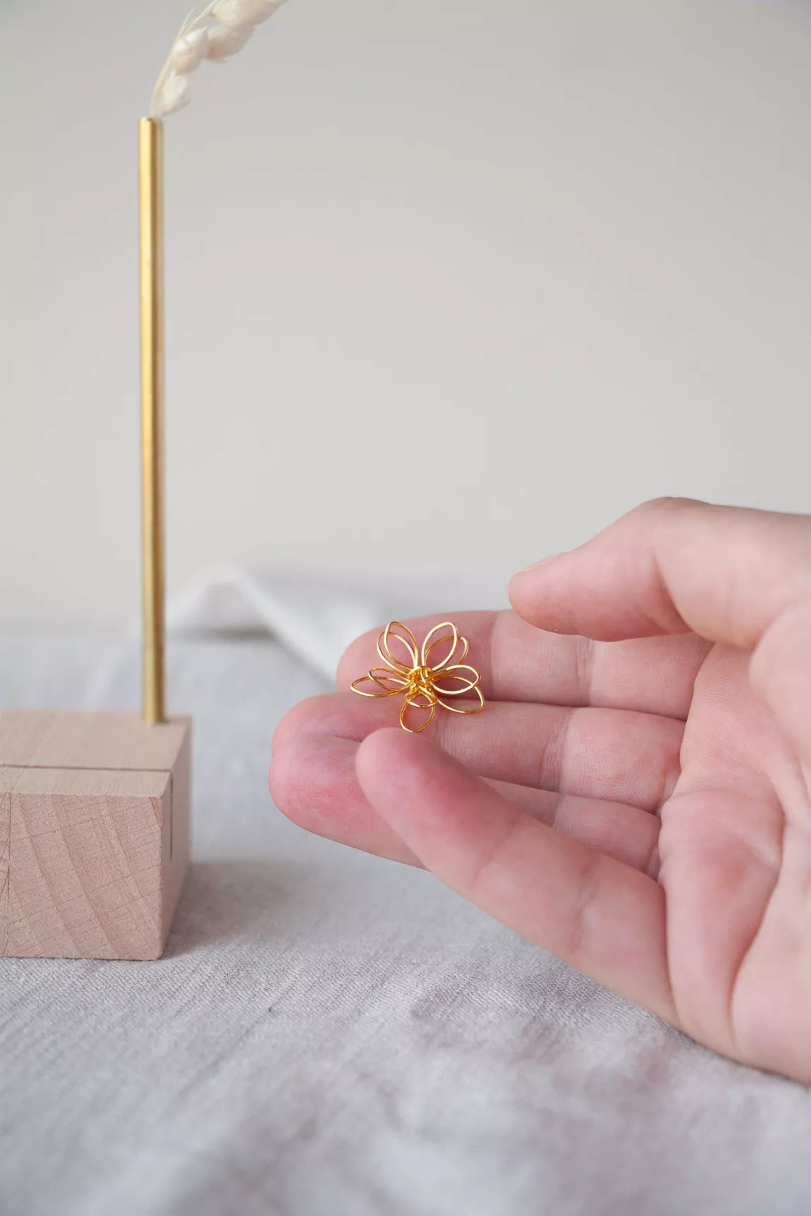 Roosmarijn Knijnenburg : een doosje troost