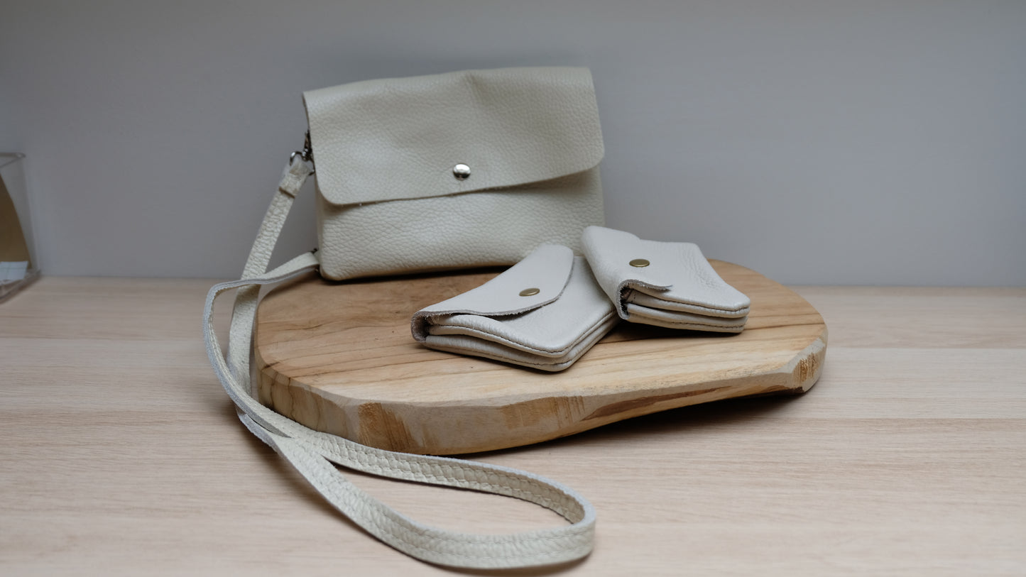 Schoudertas : lederen handtasje/clutch - crème