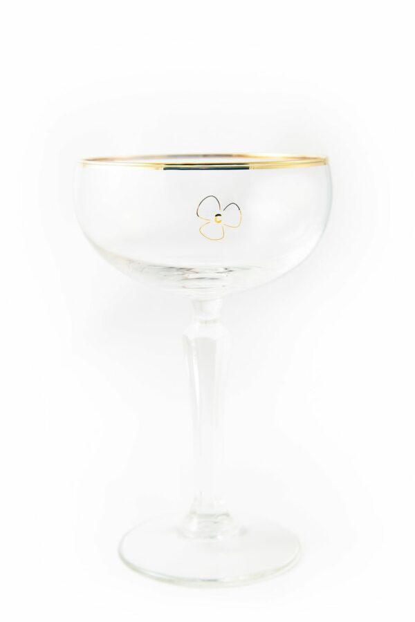 House of clover : clover coupe