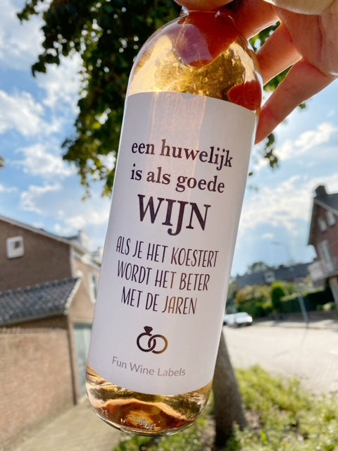 Fun wine labels : wijnetiket - een huwelijk is als goede wijn