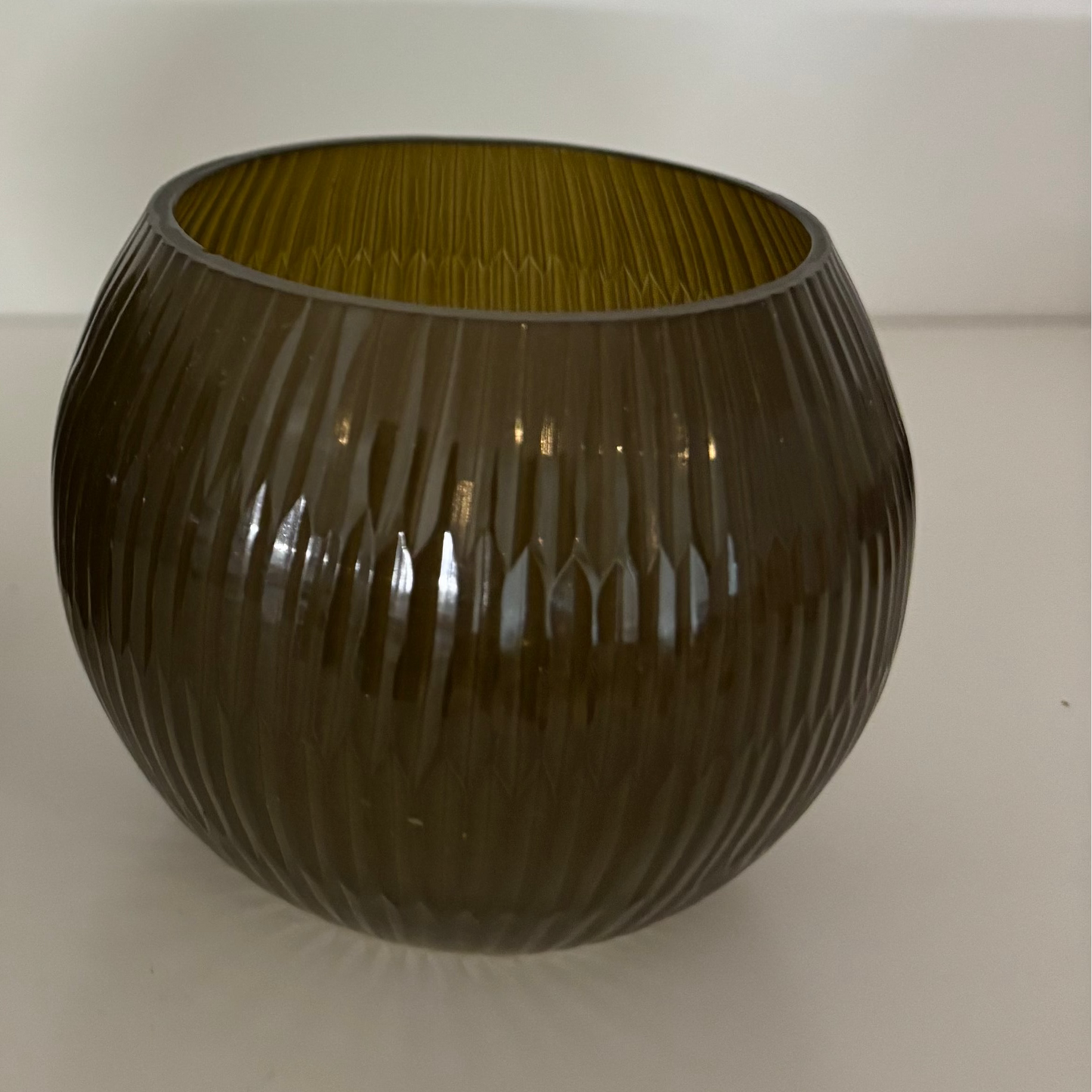 Present time : theelichthouders bolletje - olijf groen