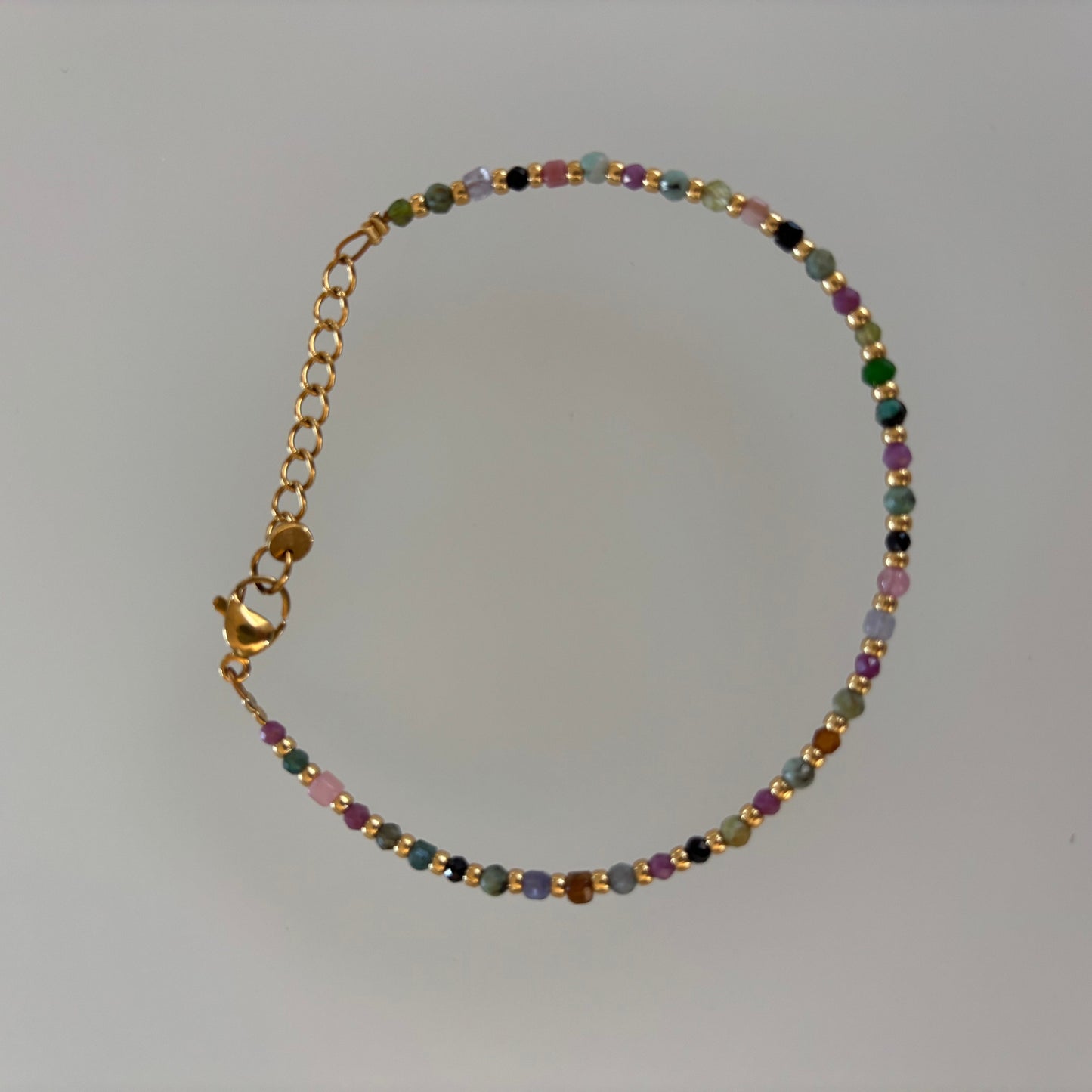 Isa & roza : armband met half edelsteentjes