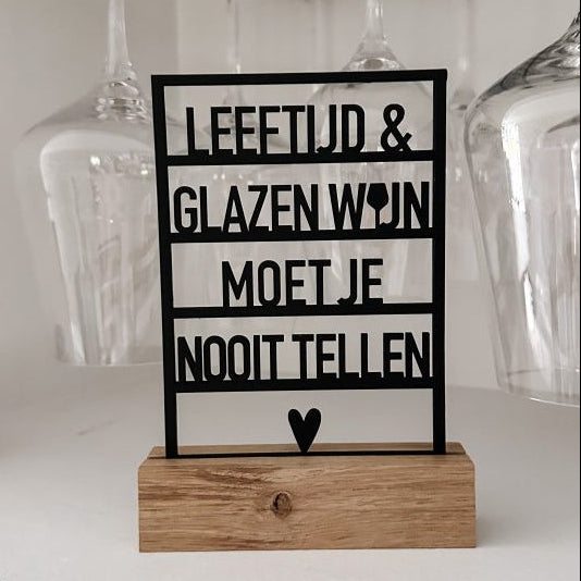 Uithout gesneden : raampje - leeftijd & glazen wijn moet je nooit tellen