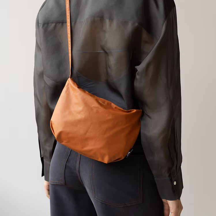 Tinne + Mia : cross body feel good baggy - adobe
