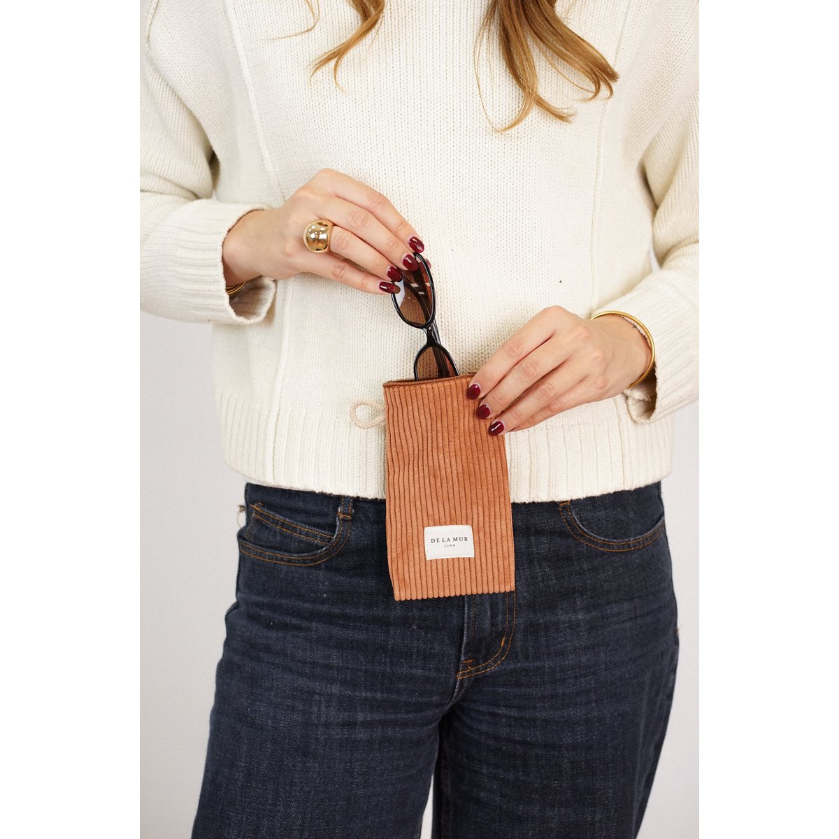 De la mur line : brillenzakje - barro - warm cognac