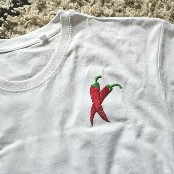 Studio- wow : unisex t-shirt- red pepper
