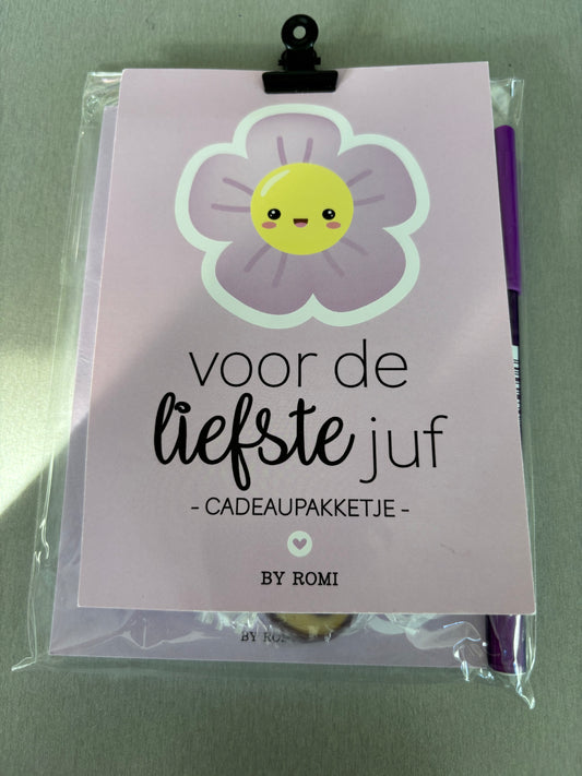 By romi : cadeaupakketje voor de liefste juf