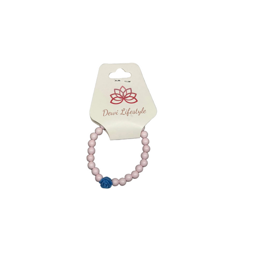Dewi lifestyle : armband licht roze - blauwe roosje