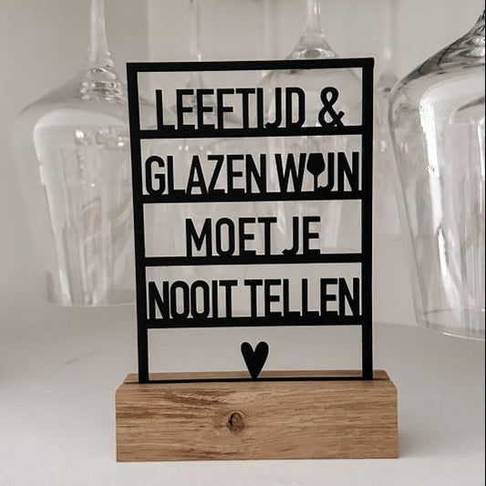 Uithout gesneden : raampje - leeftijd & glazen wijn moet je nooit tellen