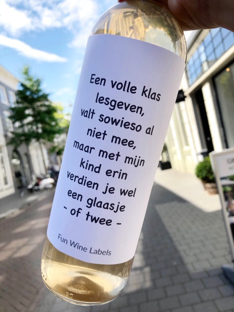 Fun wine labels : wijnetiket - een volle klas lesgeven