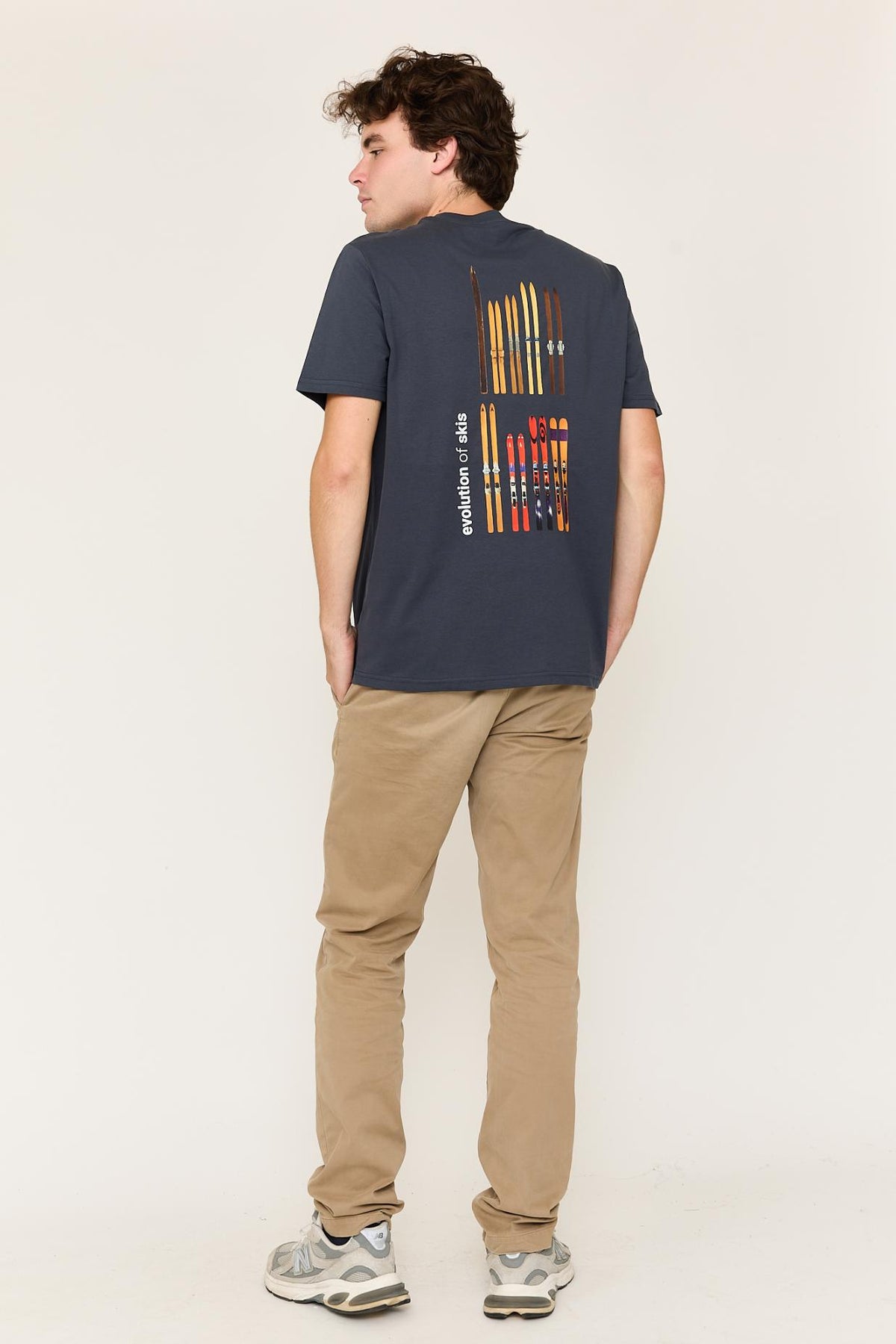 STRØM : heren t-shirt - evolution of ski's