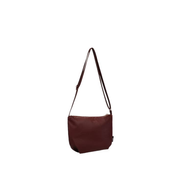 Tinne + Mia : cross body feel good baggy - new maroon